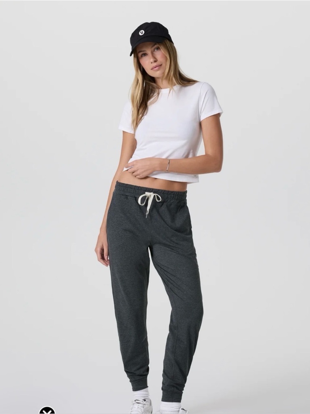 New - Vuori performance jogger in “Black heather”Jogger - Picture 6 of 7